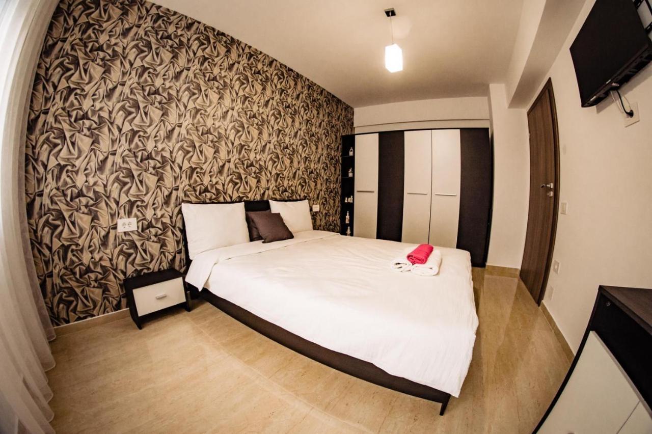 Apartment Gabriela'S Home Oradea Zewnętrze zdjęcie